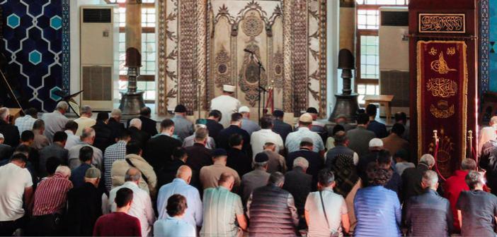 Cemaatle Namaza Sonradan Yetisen Kisi Ne Yapar 202037